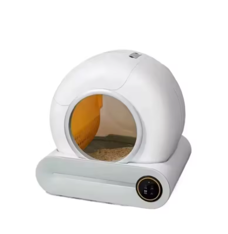 Litière automatique intelligente sur fond blanc